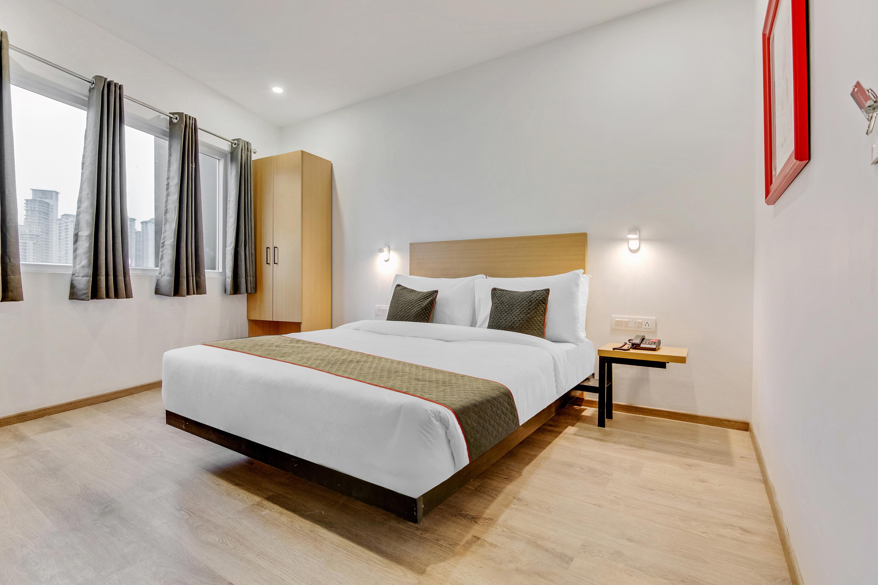 Townhouse Sector 49 Near Logix City Centre โนอิดา ภายนอก รูปภาพ